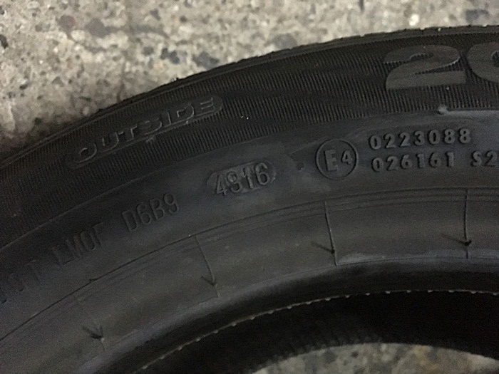 CONTINENTAL ContiPremiumContact (*) SSR 205/55R16