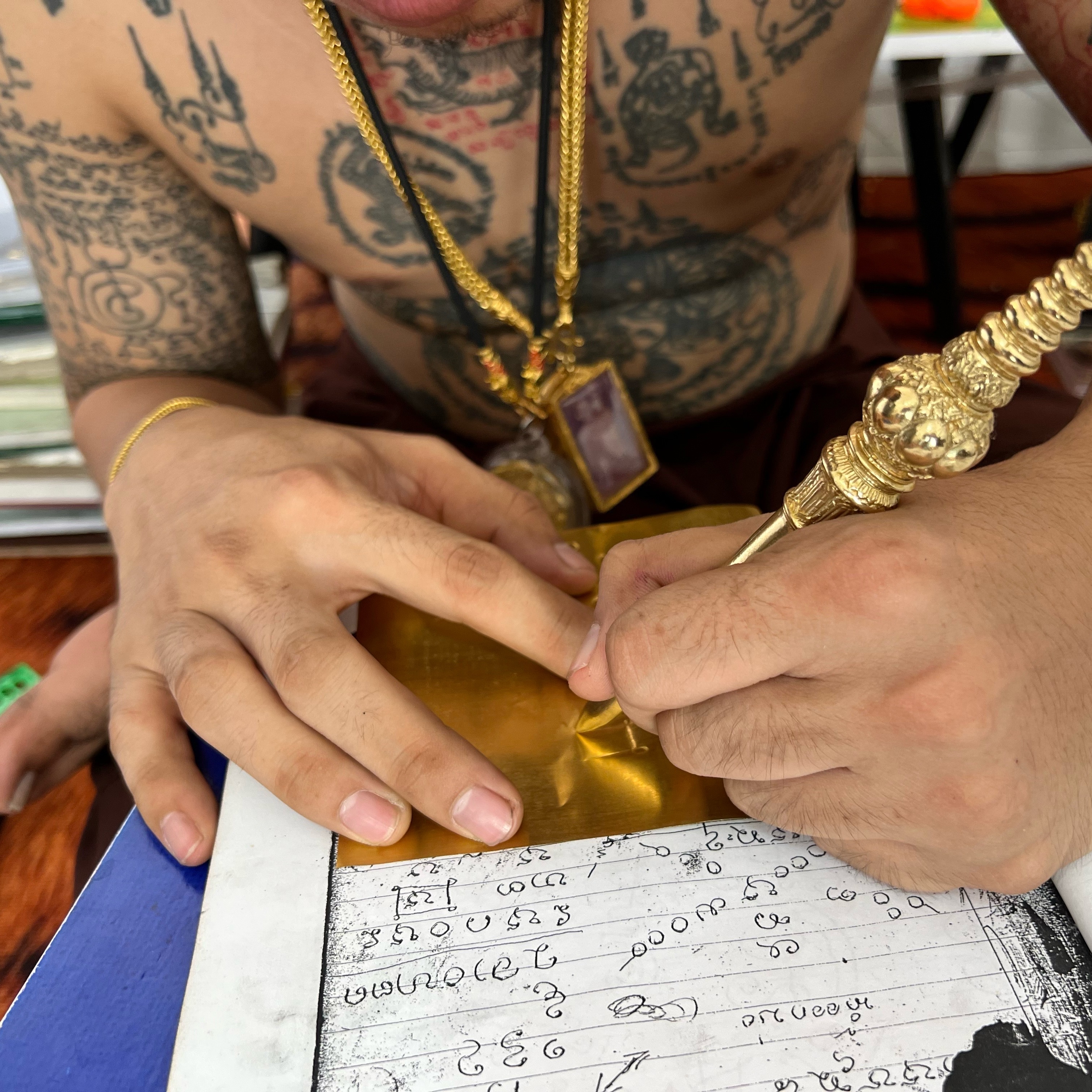 20/07/2566 มาเอามวลสารและจารแผ่นตะกรุดทำงั่งอยุธยา อาจารย์เวียง ขุนแผน