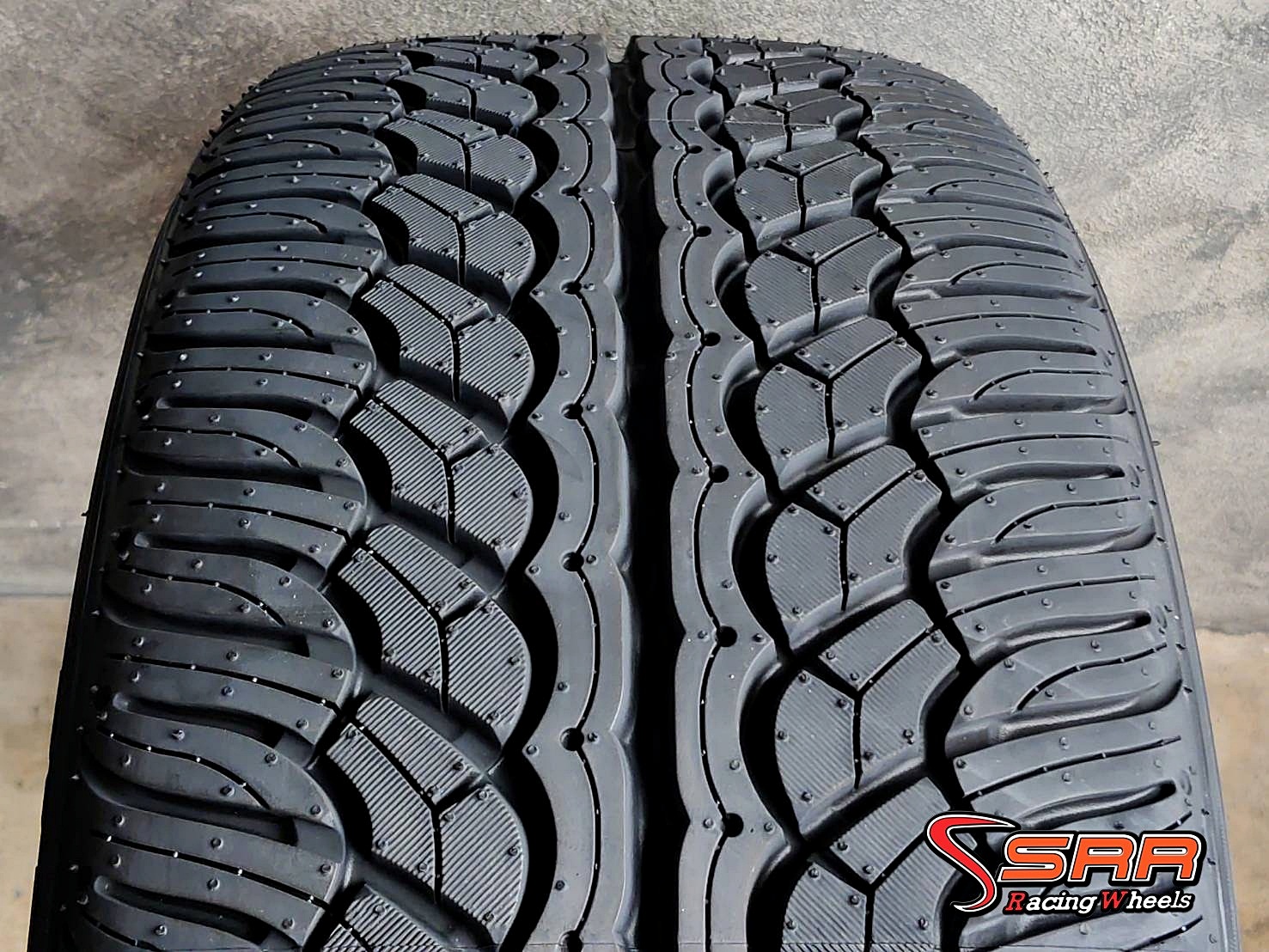 YOKOHAMA PARADA Spec-X 255/45R20 ยางใหม่ปี2021 ราคาพิเศษ