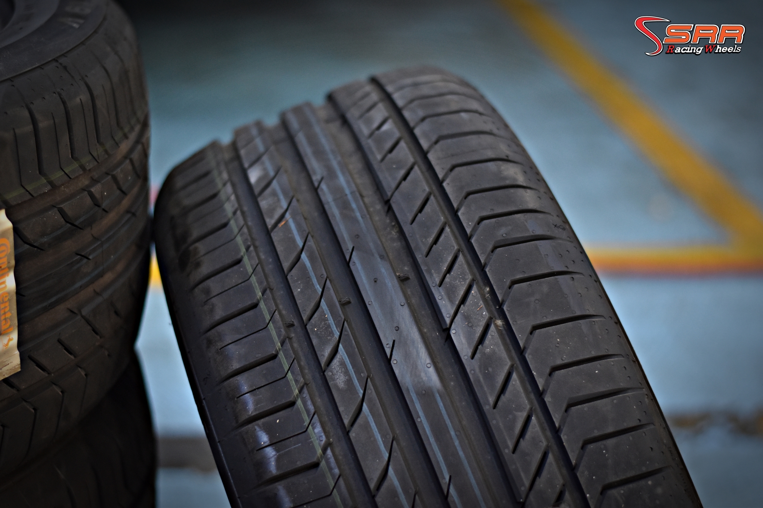 CONTINENTAL ContiSportContact 5 235/50R19 ยางใหม่ลดราคาพิเศษ