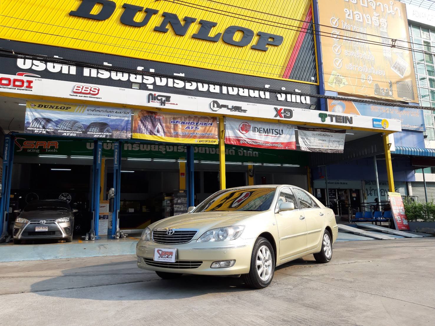 YOKOHAMA BluEarth E75 215/60R16 ยางใหม่ ปี2021 ราคาพิเศษ