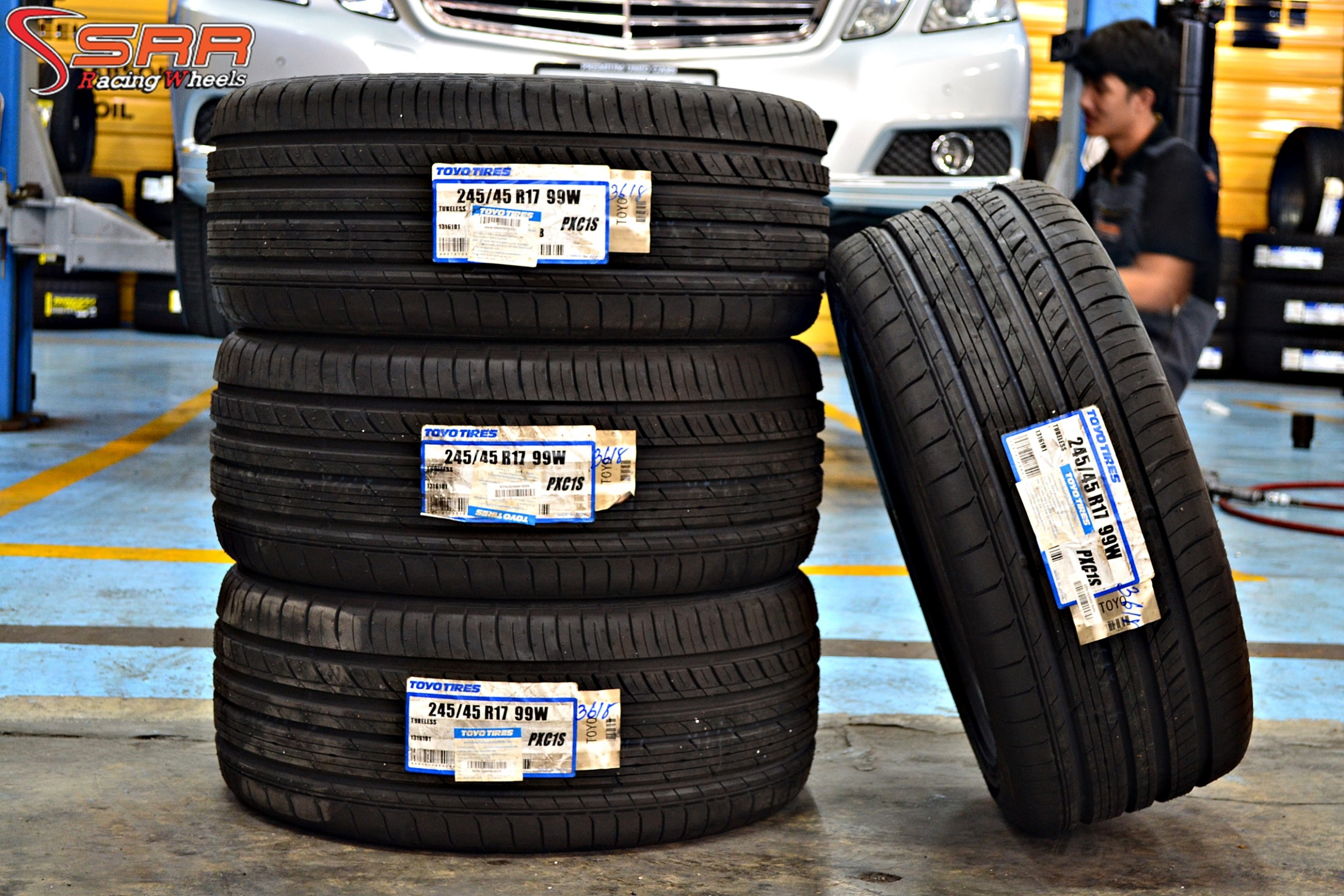 TOYO C1S 245/45R17