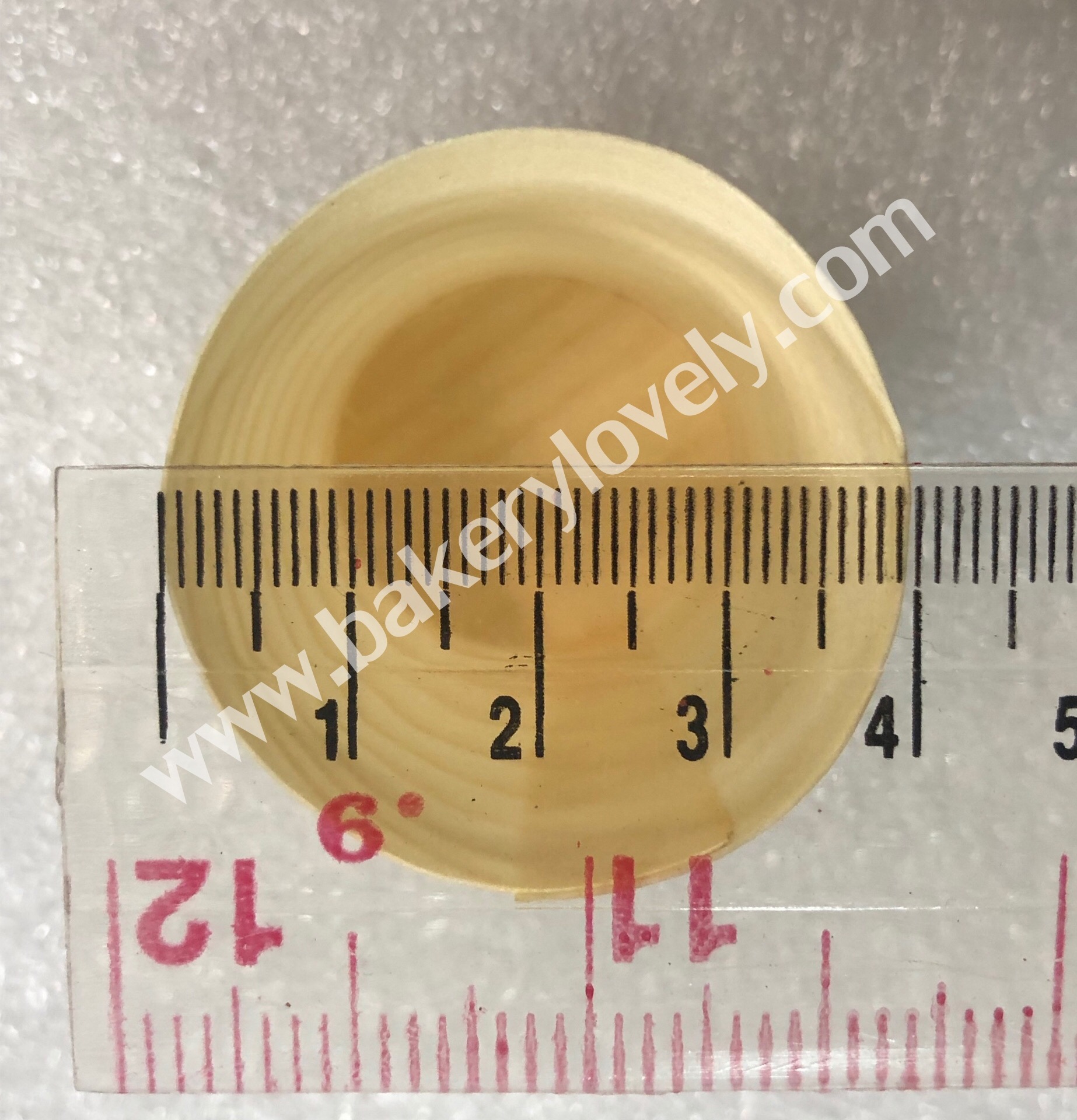 ถ้วยไม้ ขนาด สูง 4 cm เส้นผ่านศูนย์กลาง 4 cm