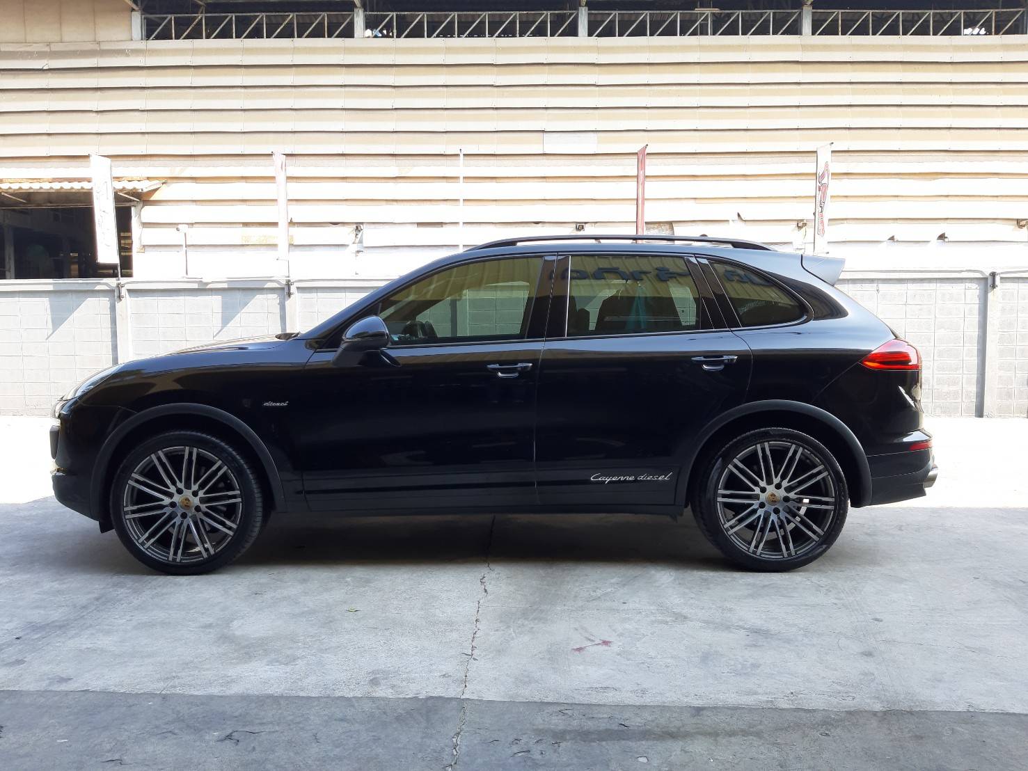PIRELLI P ZERO N1 295/35R21 ราคาพิเศษ ใส่รถPorsche Cayenne