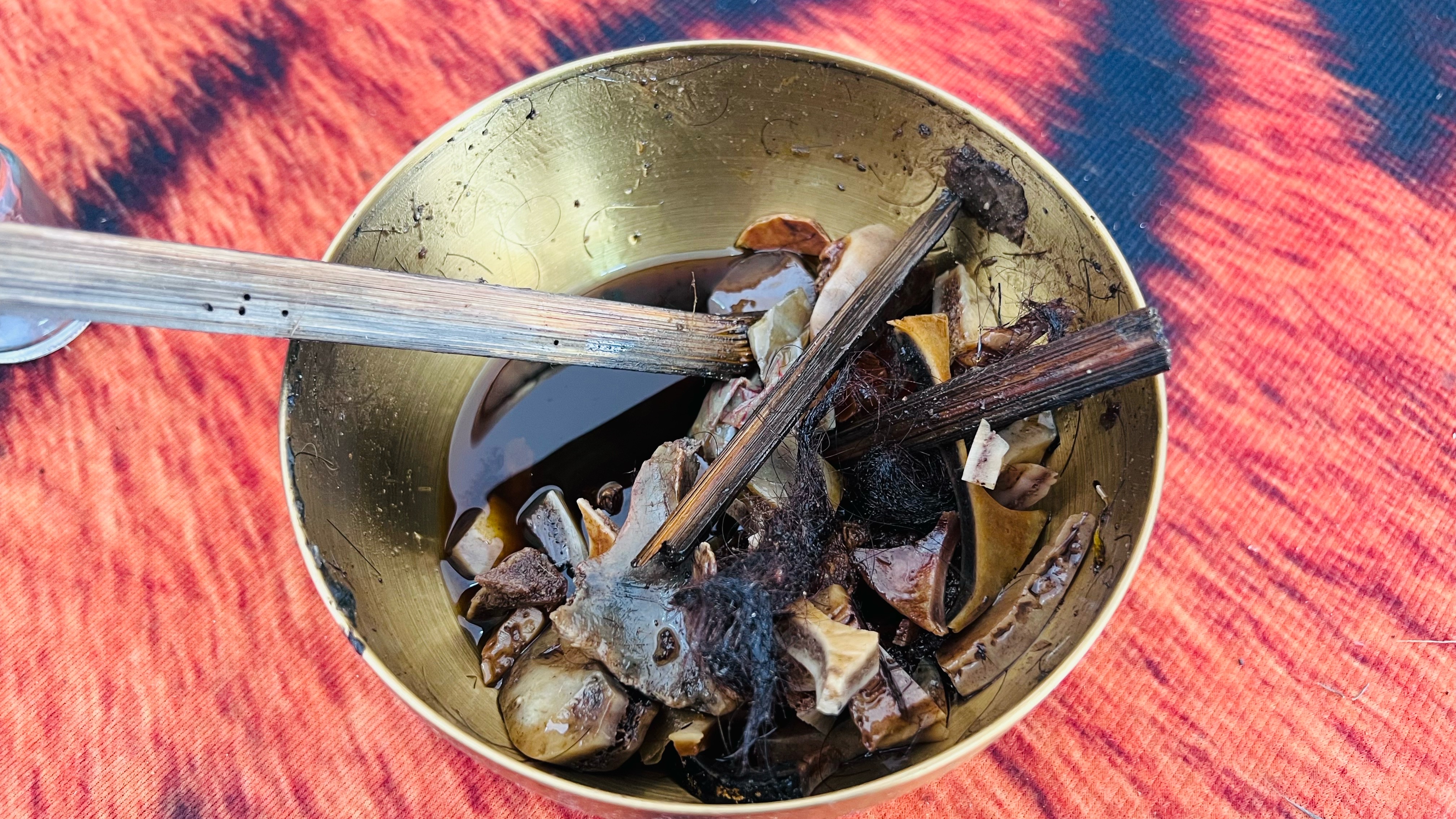 20/07/2566 มาเอามวลสารและจารแผ่นตะกรุดทำงั่งอยุธยา อาจารย์เวียง ขุนแผน