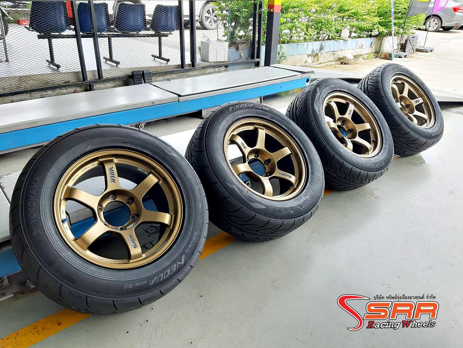 YOKOHAMA ADVAN AD08RS 265/60R18 ยางญี่ปุ่น ปี2021 ราคาพิเศษ