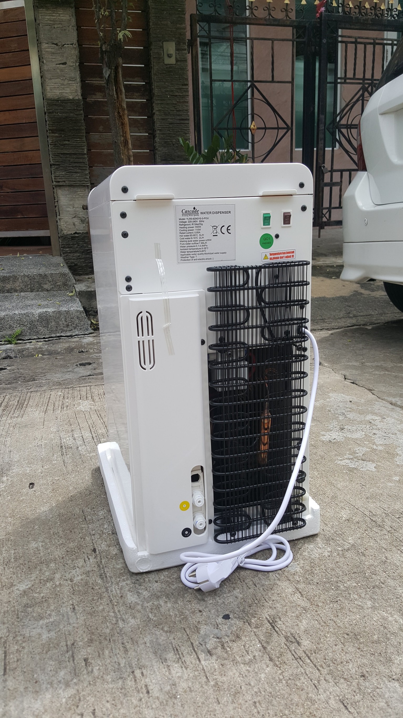 เครื่องกรองน้ำระบบ RO แบบตั้งโต๊ะ 3 อุณหภูมิ รุ่น DN310 Cascade