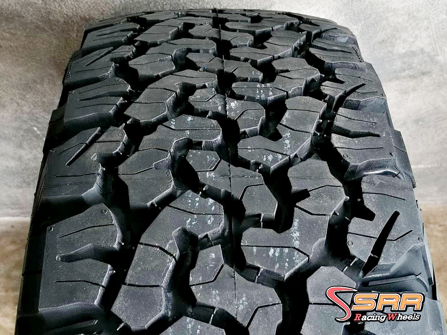 BFGoodrich All Terrain KO2 265/65R18 ยางใหม่ปี2021 ราคาพิเศษ