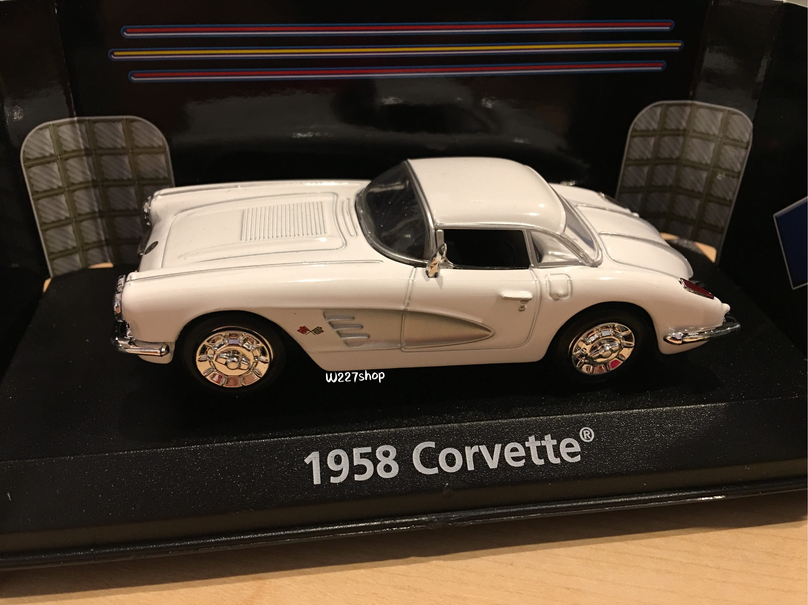 โมเดลรถเหล็ก American Classics มีฐาน Scale 1:43 (ปลีก-ส่ง)