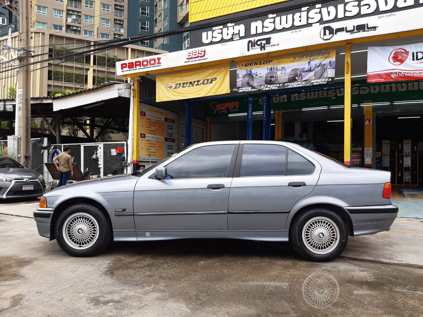 DUNLOP TOURING R1 195/65R15 ยางใหม่ลดราคาพิเศษ