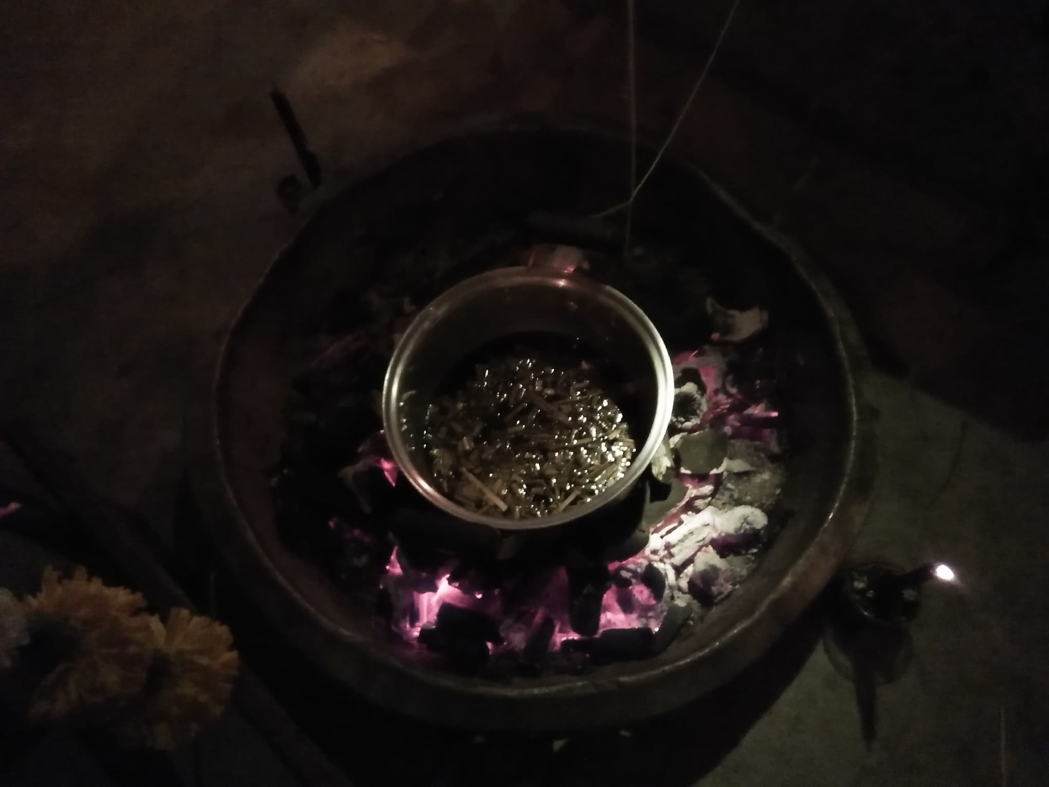 น้ำมันพรายนางคำ อ.ธรรมภิรักษ์