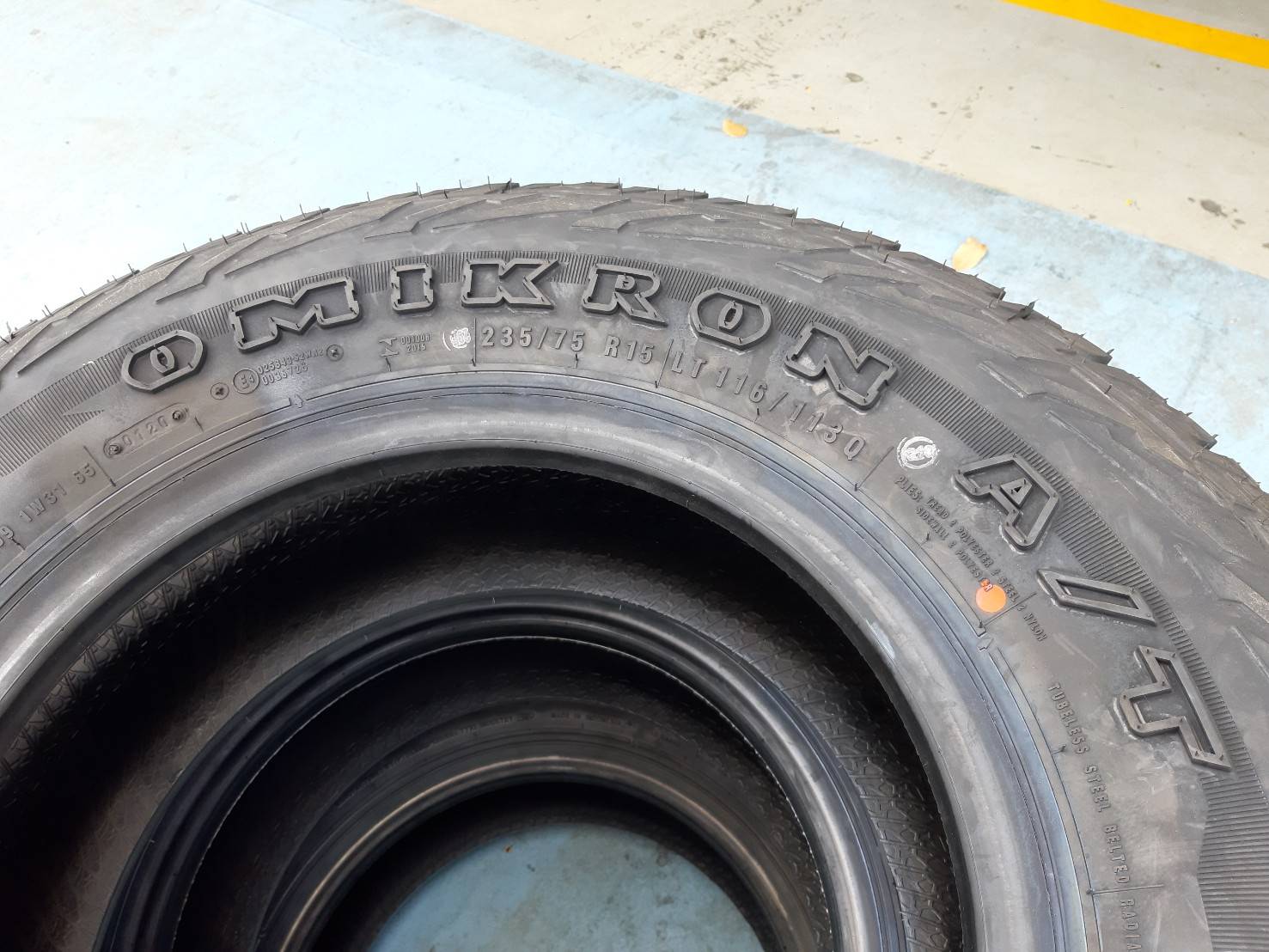 ACCELERA OMIKRON A/T 235/75R15 ยางปี2020 ราคาพิเศษ