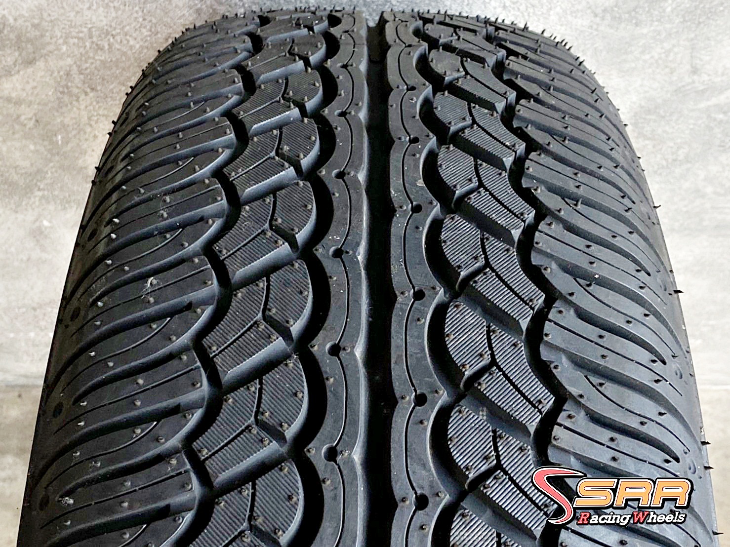 YOKOHAMA PARADA Spec-X 235/60R18 ยางใหม่ลดราคาพิเศษ