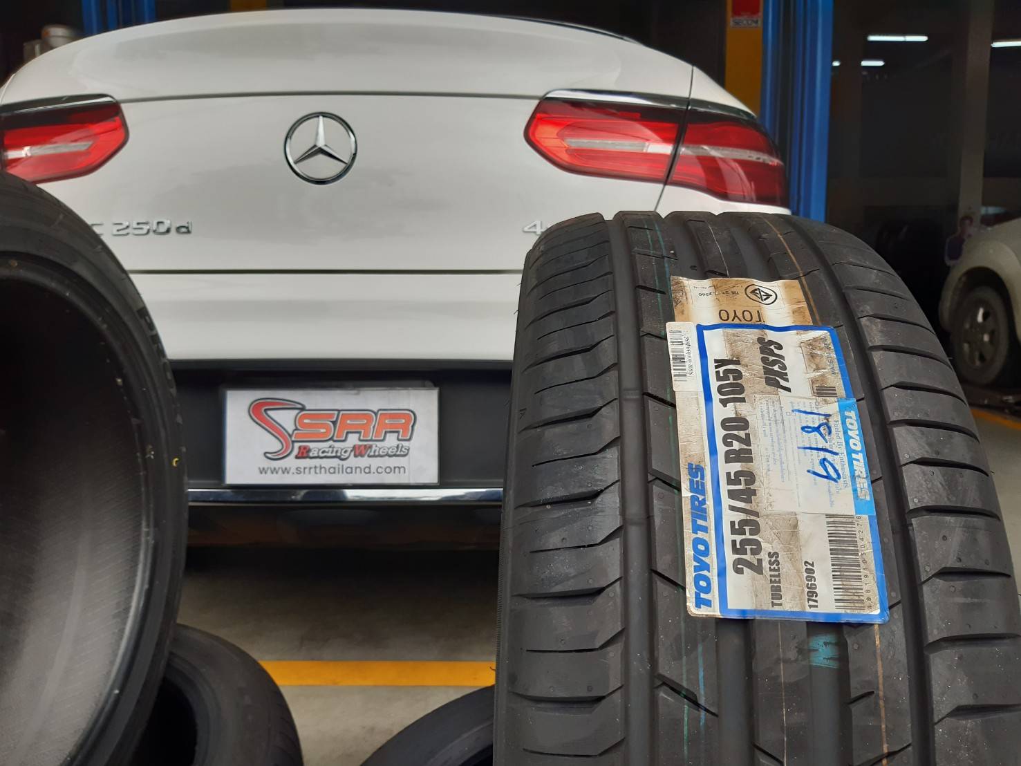 TOYO PROXES SPORT SUV 255/45R20 ยางใหม่ปี20 ลดราคาพิเศษ