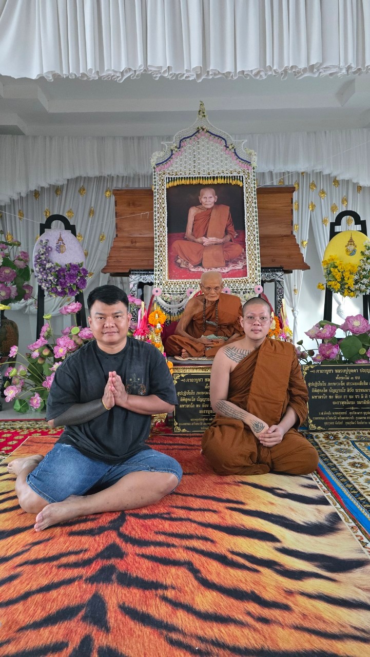 24/12/2567 กราบสังขารหลวงปู่บุดา