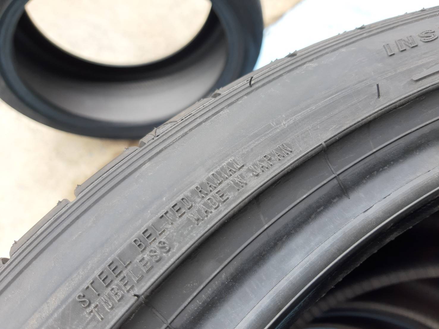 DUNLOP SP SPORT MAXX 050+ 245/40ZR18 ลดราคา เส้นละ 4,500 บาท