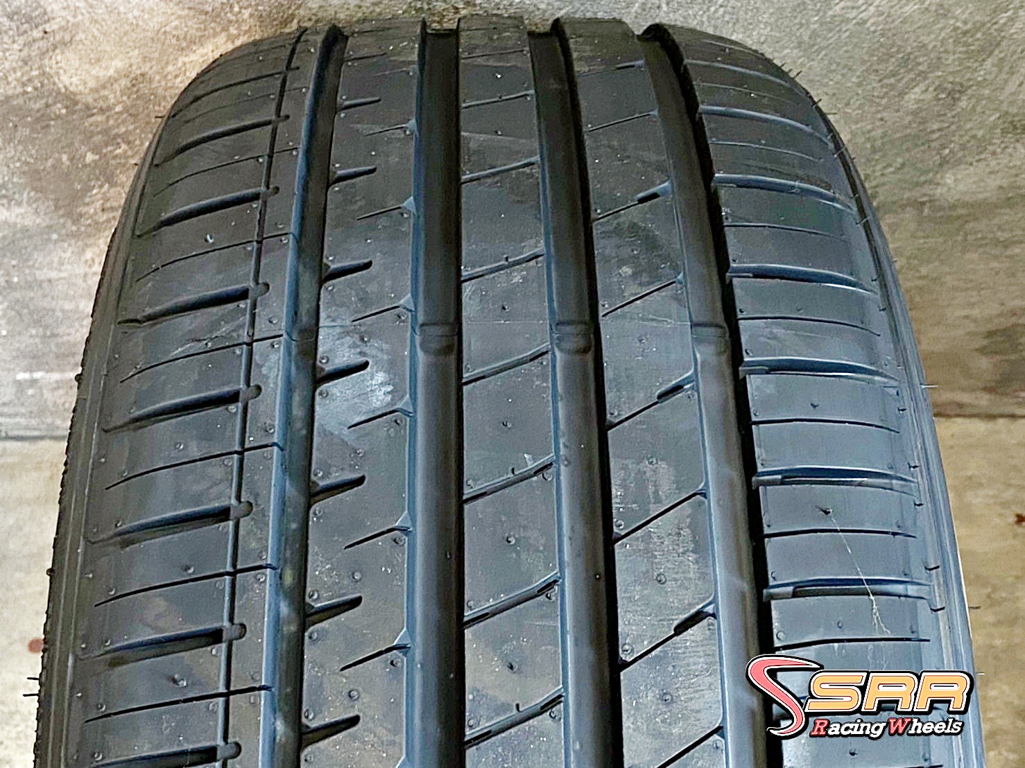 FIRENZA ST-01A 225/40R18 ยางใหม่ ยางไทย ลดราคาพิเศษ