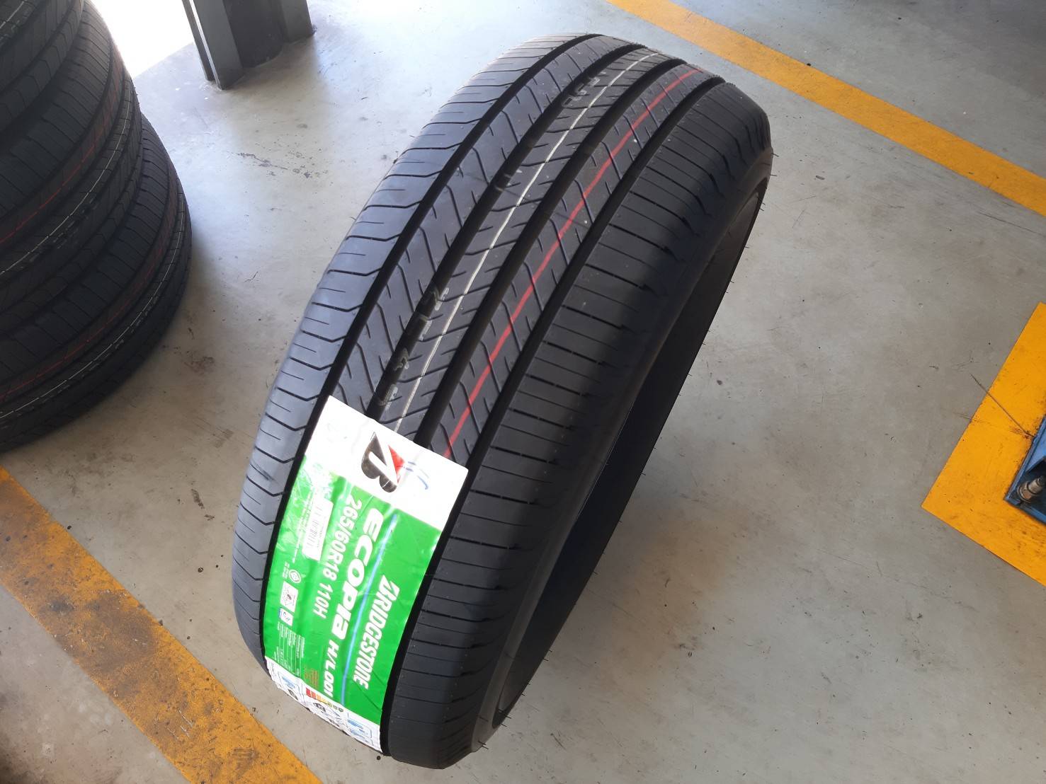 BRIDGESTONE ECOPIA H/L001 265/60R18 ยางใหม่ปี21 ราคาพิเศษ