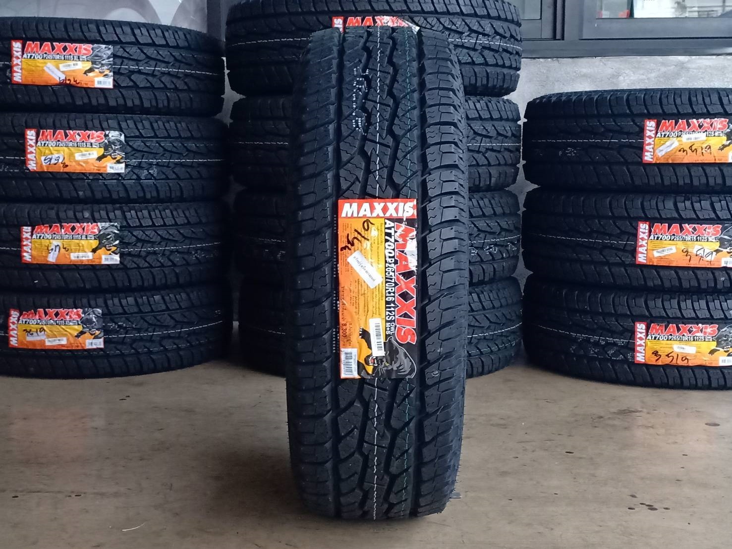 MAXXIS AT700 265/70R16 ยางใหม่ปี19 ราคาพิเศษ