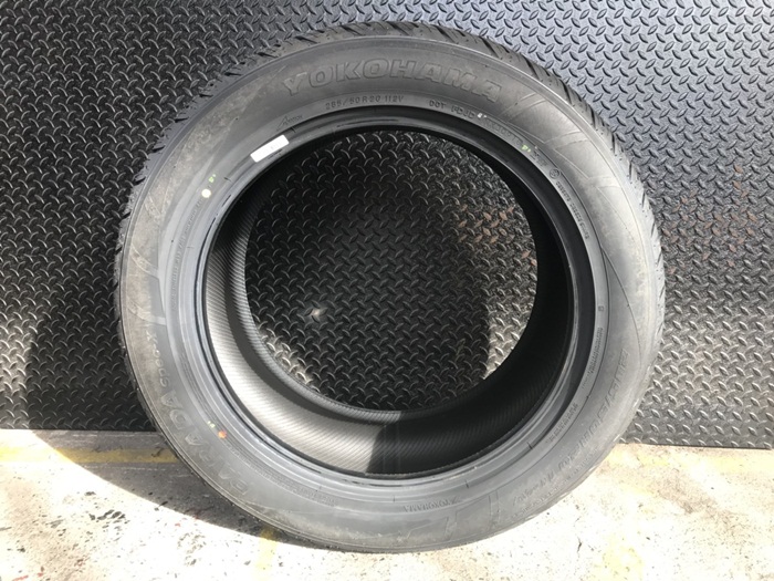 YOKOHAMA PARADA 285/50R20