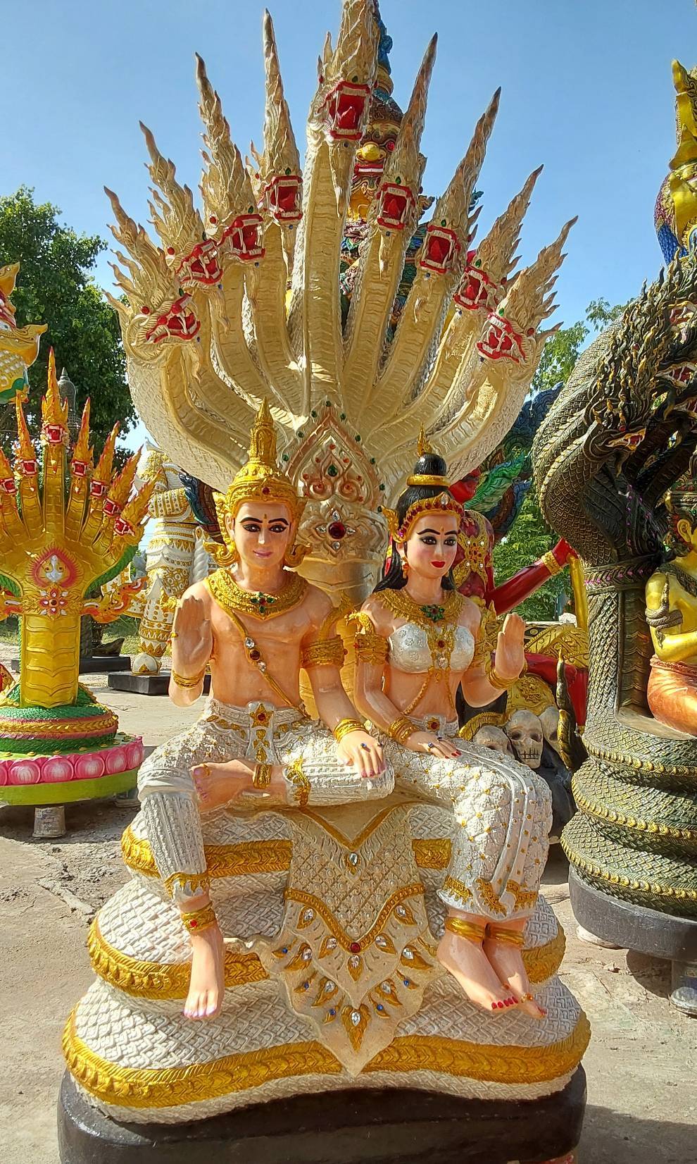 จำหน่ายรูปปั้นองค์ปู่พญานาคราช