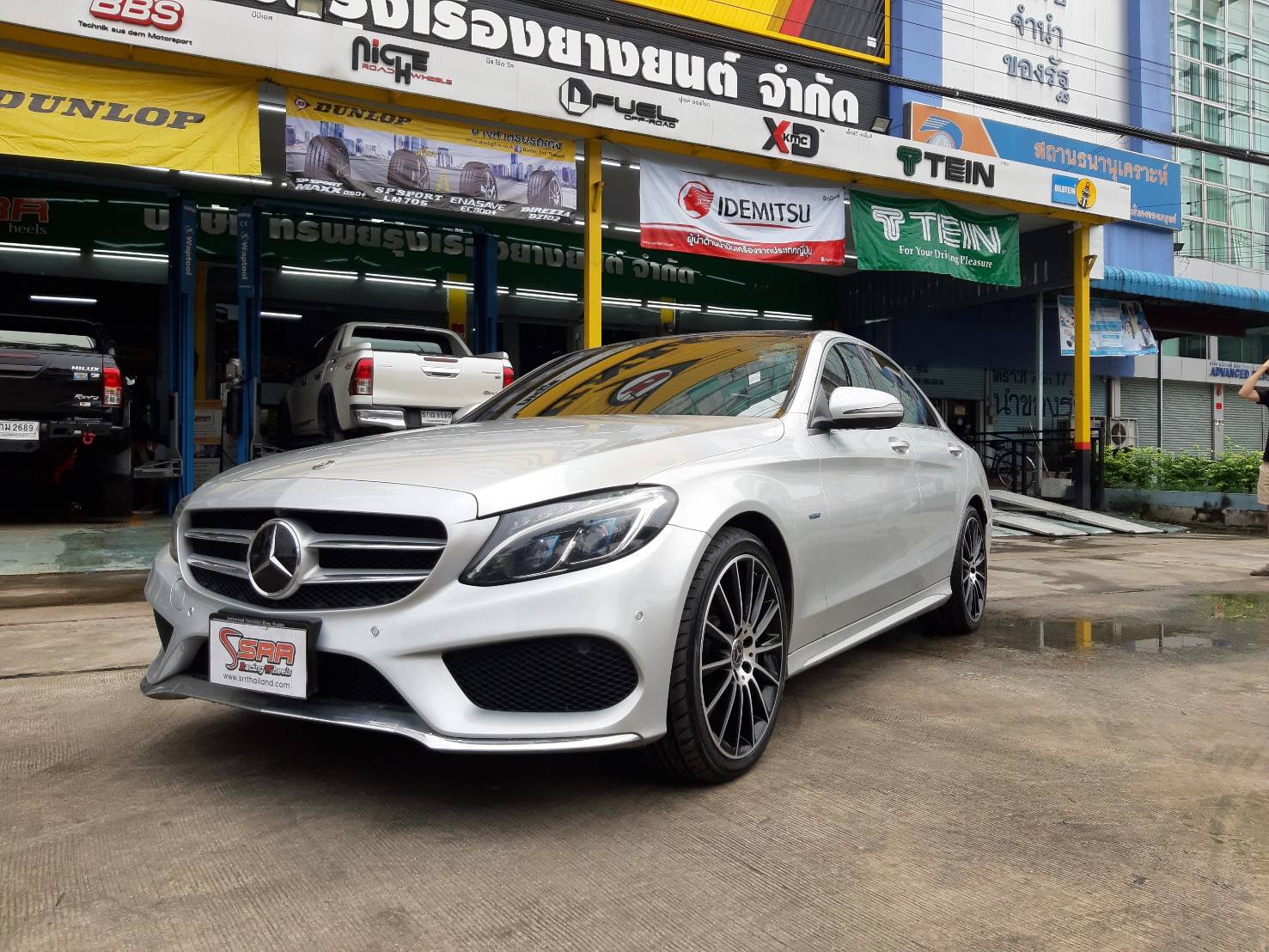 YOKOHAMA ADVAN FLEVA V701 255/35R19 ยางญี่ปุ่น ราคาพิเศษ