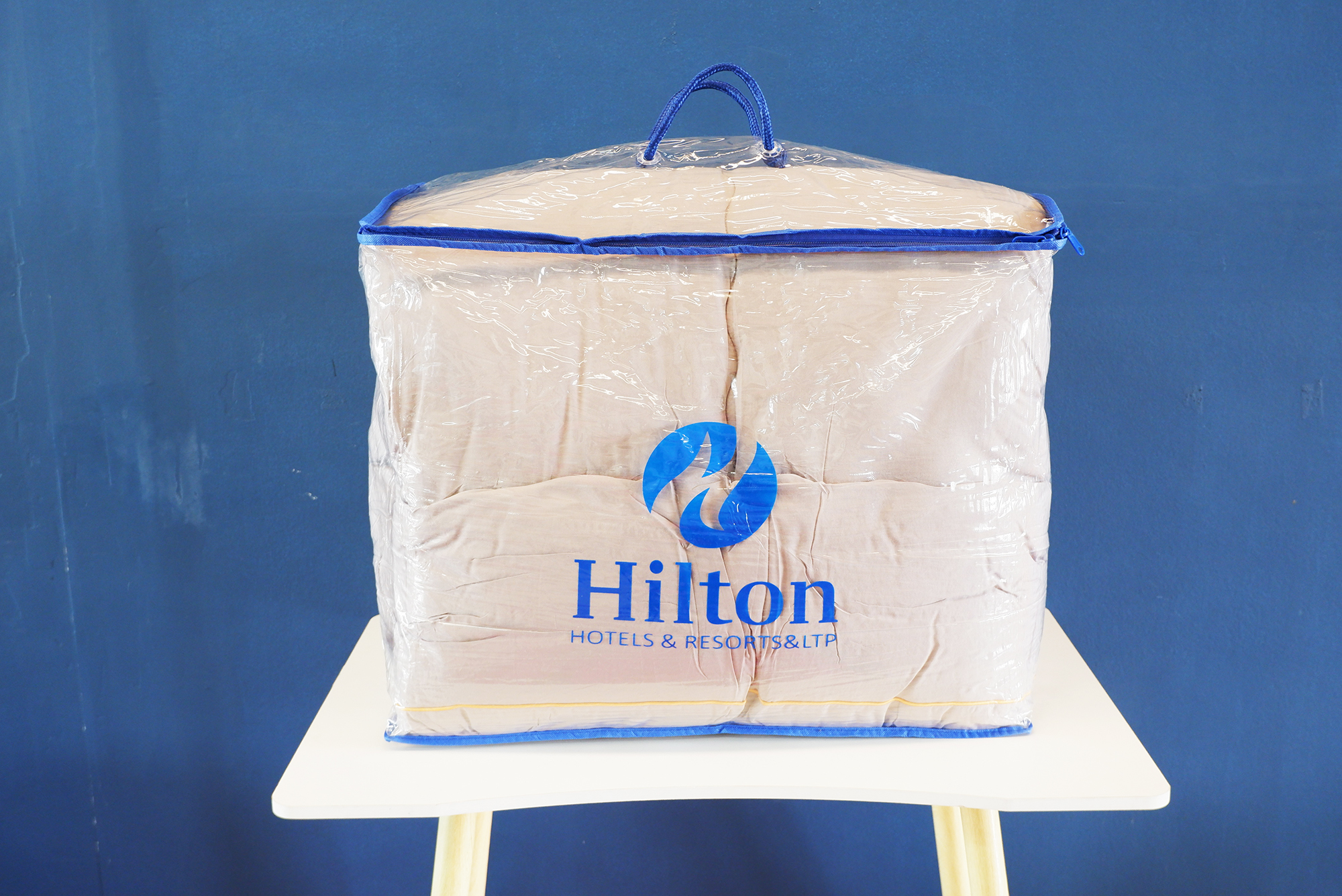 Topper Hilton 6 ฟุต ขนห่านเทียม6 ผืน