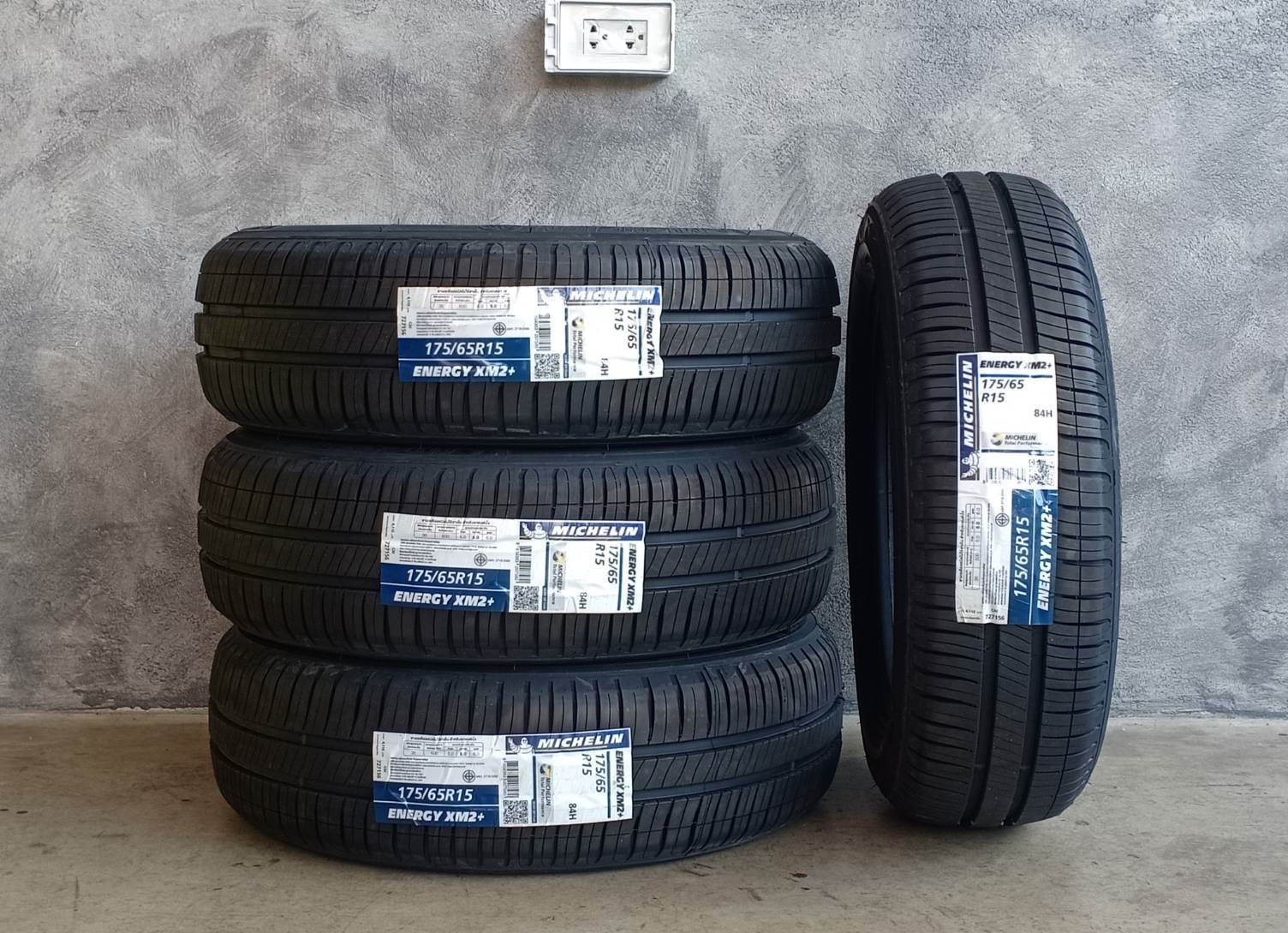 MICHELIN ENERGY XM2+ 175/65R15 ยางใหม่ปี19 ราคาพิเศษ
