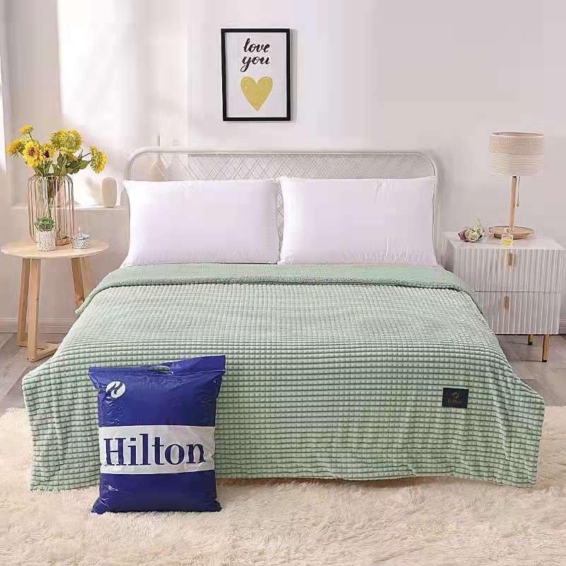 ผ้าห่มขนแกะ Hilton 6 ฟุต (6ผืนคละสี)
