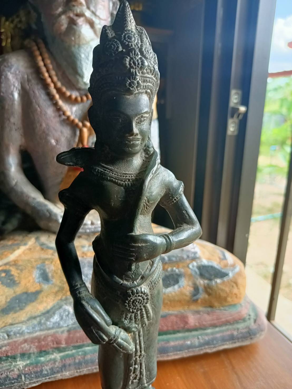 พระแม่อุมาเนื้อสัมฤทธิ์โบราณขุดได้ในเขตอำเภอบ้านกรวดเก็บเก่าเดิมๆ