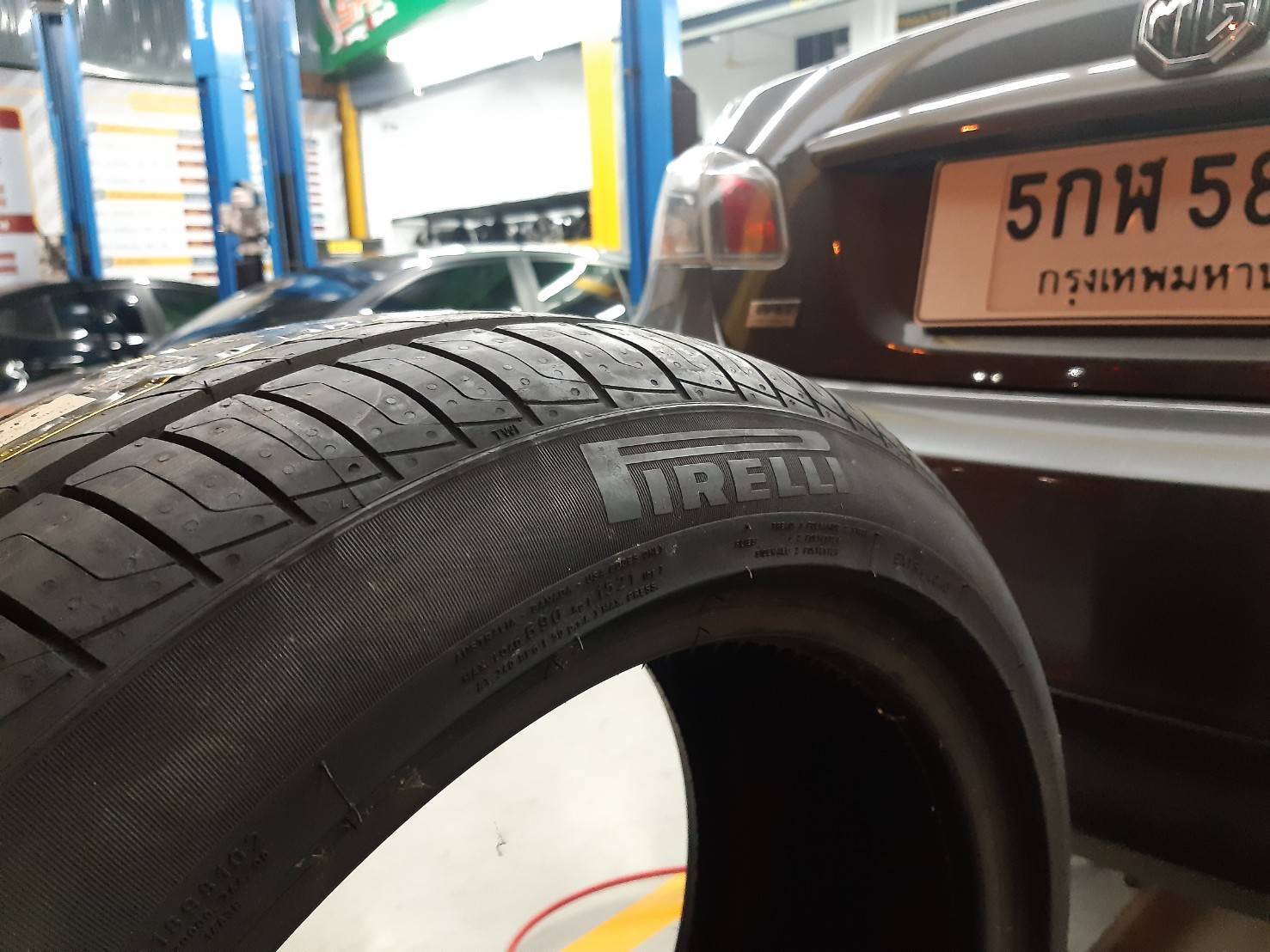 PIRELLI CINTURATO P1 215/50R17 ยางใหม่ ลดราคาพิเศษ