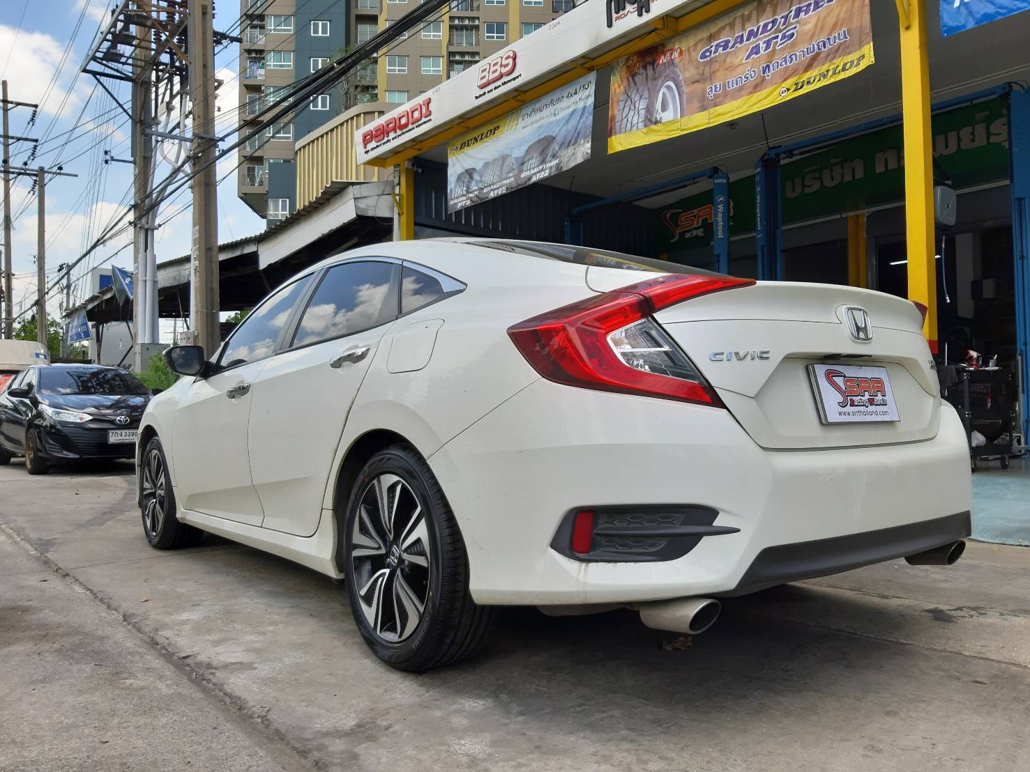 YOKOHAMA BluEarth-A AE-50 215/50R17 ยางปี19 ลดราคาพิเศษ