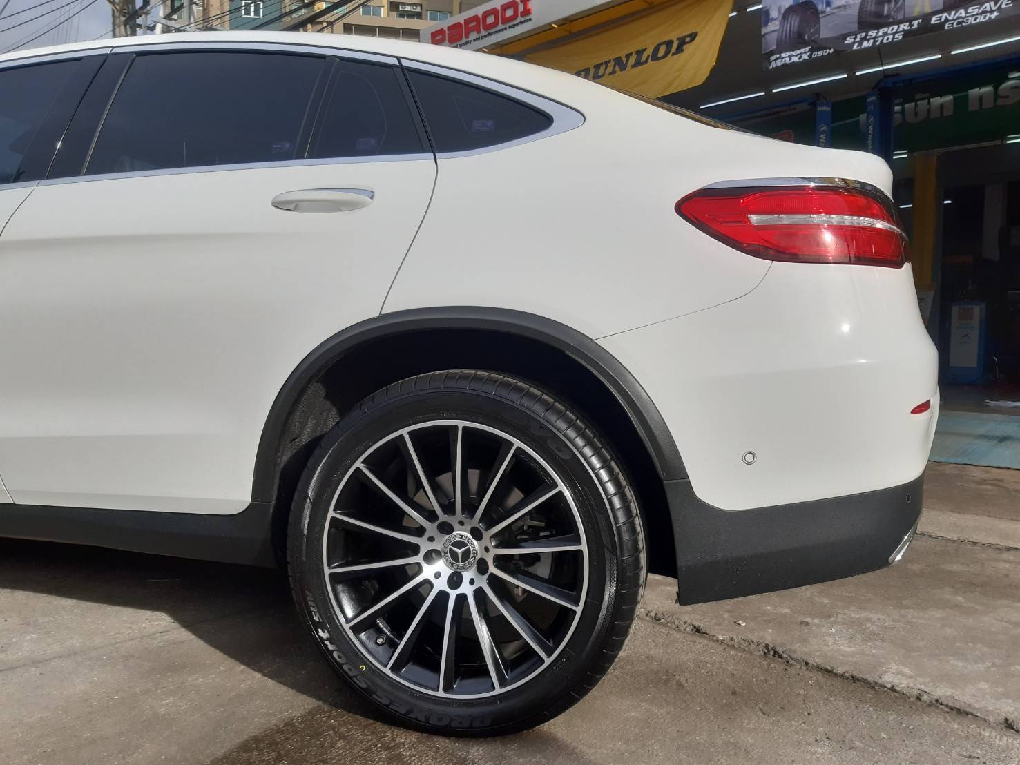 TOYO PROXES SPORT SUV 255/45R20 ยางใหม่ปี20 ลดราคาพิเศษ