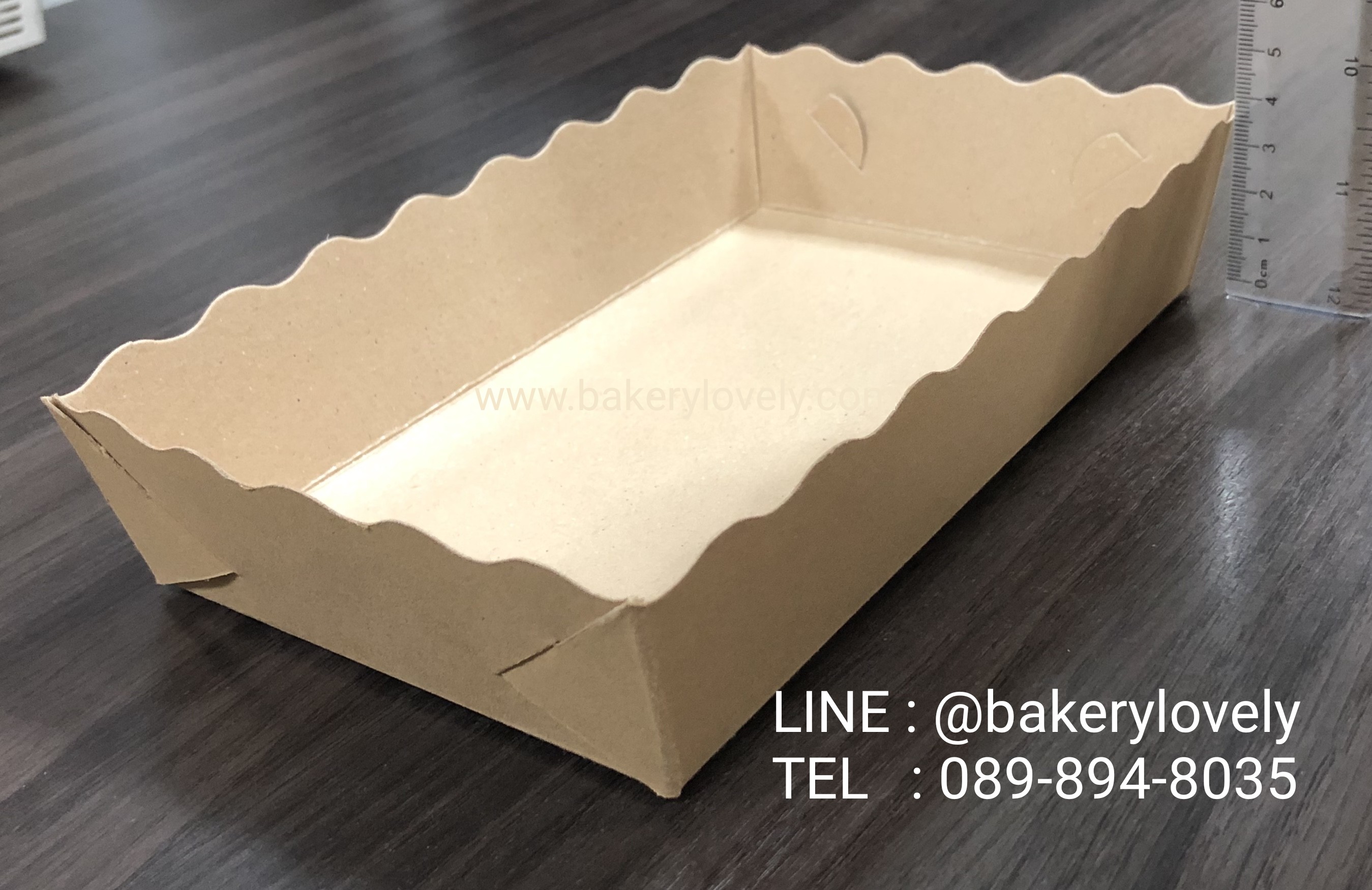 ถาดกระดาษสีน้ำตาล 11X18.5x3.8 cm ขอบหยัก ( เคลือบ1ด้าน )