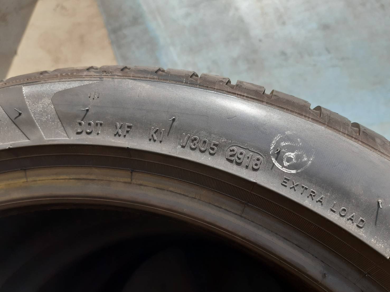 PIRELLI DRAGON SPORT 225/45R18 ลดราคาพิเศษ เส้นละ 2,500 บาท