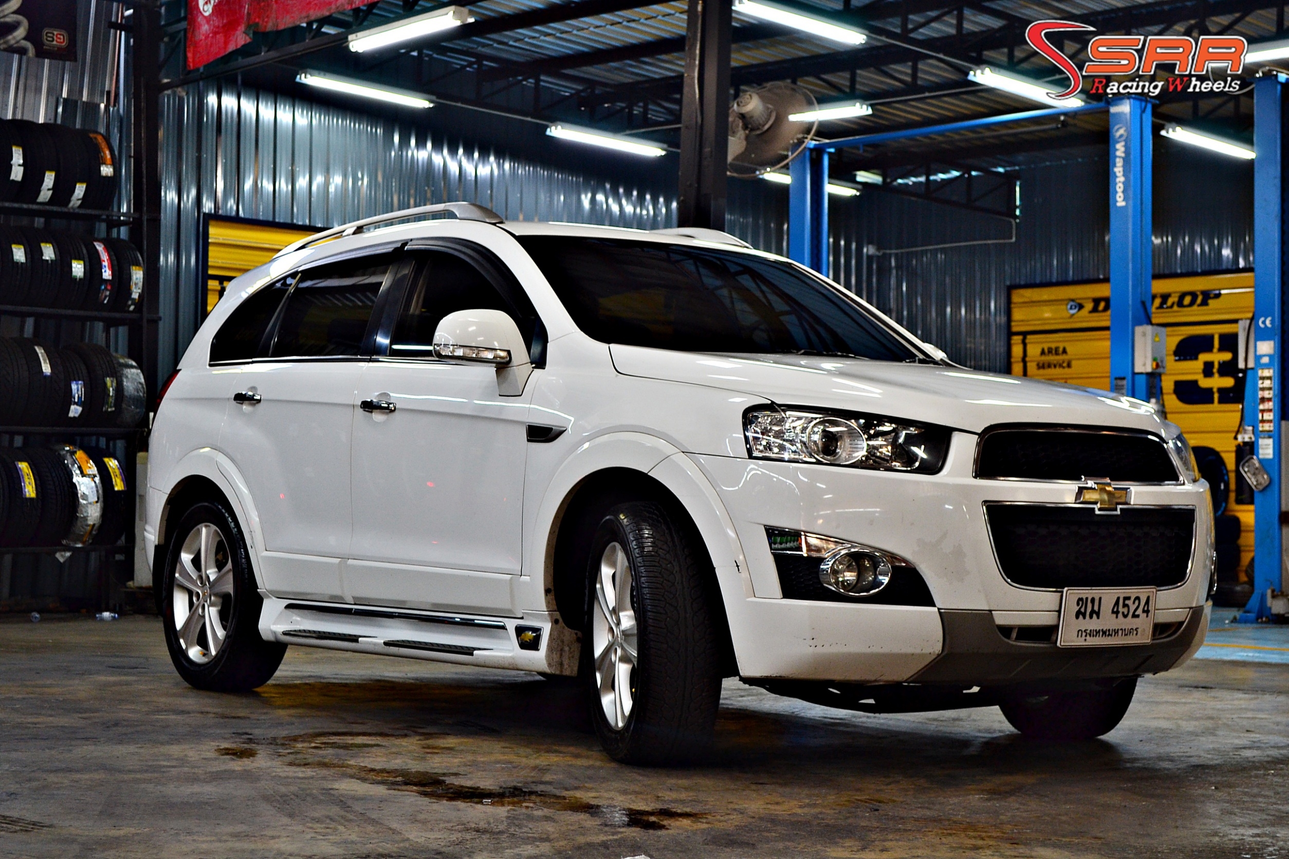 YOKOHAMA PARADA 235/55R19