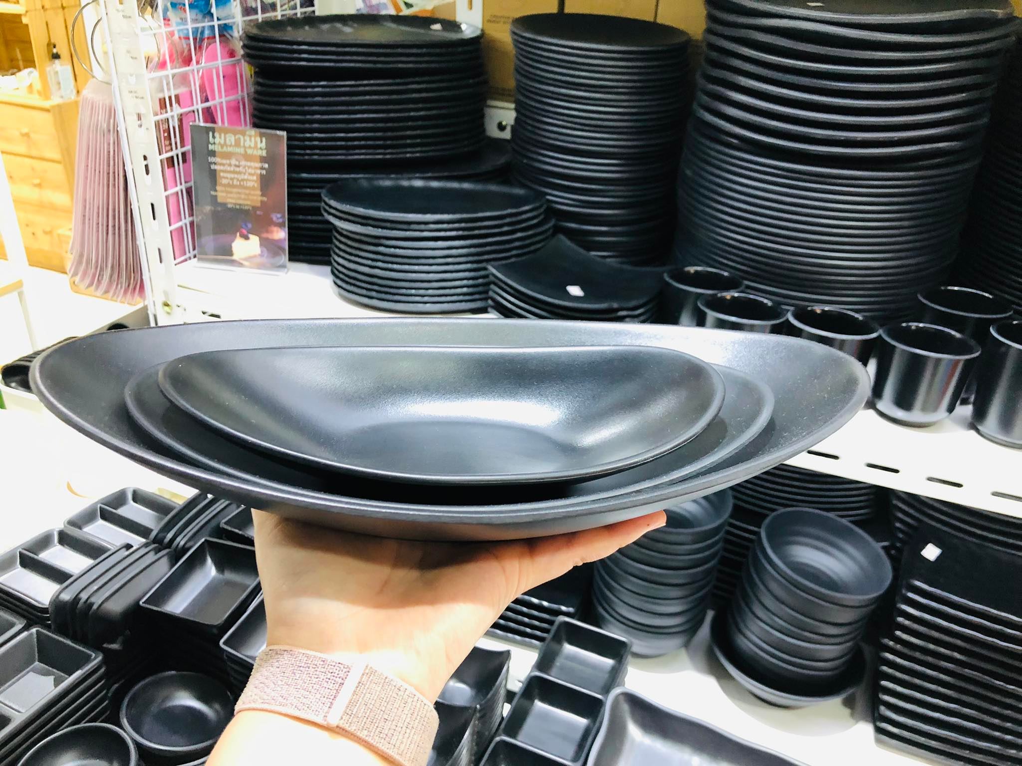 จานเปล จานเมลามีน จานสีดำ อย่างดี ราคาต่อใบ