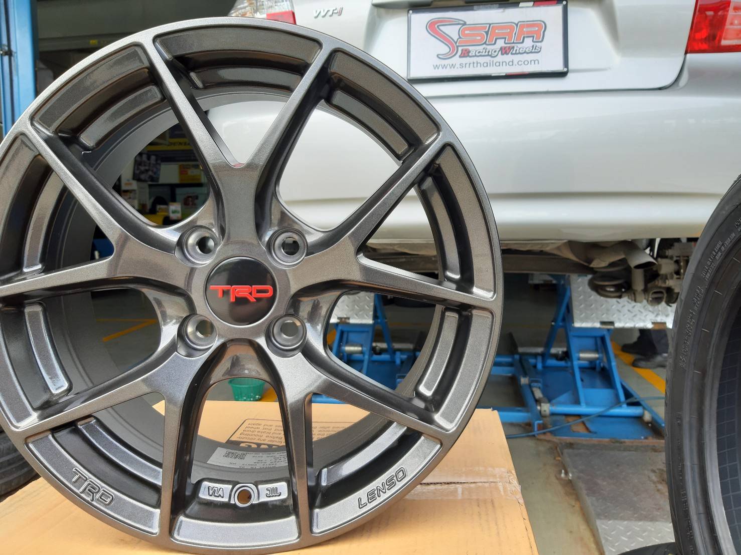 TRD TR6 ล้อแท้LENSO ขอบ15 4x100 HD สำหรับใส่รถTOYOTA