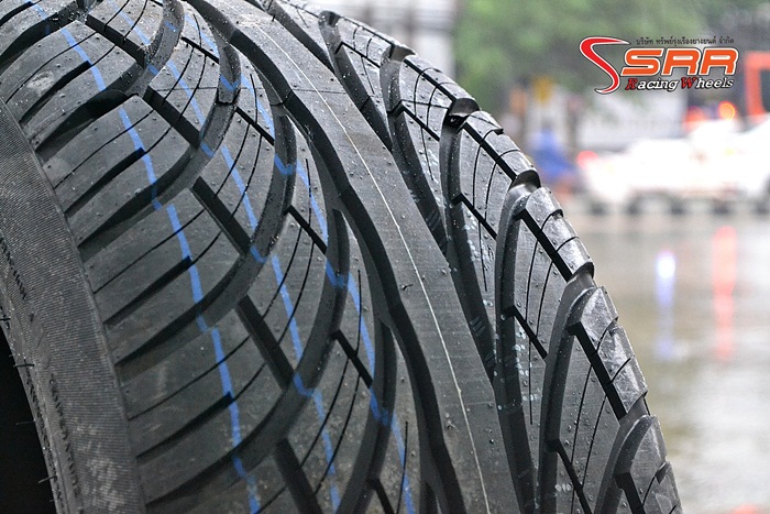 GT RADIAL CHAMPIRO 528 255/55R18 ปี16 เส้นละ 2,750 บาท