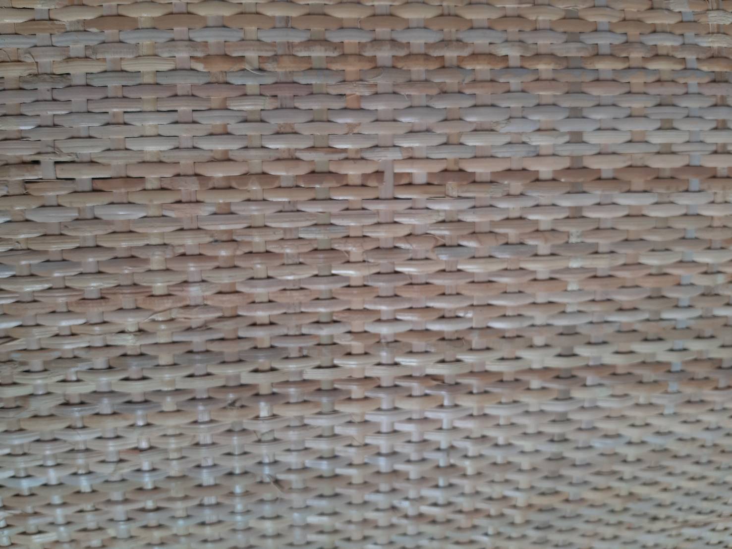 RR113 หวายม้วนสานทึบ