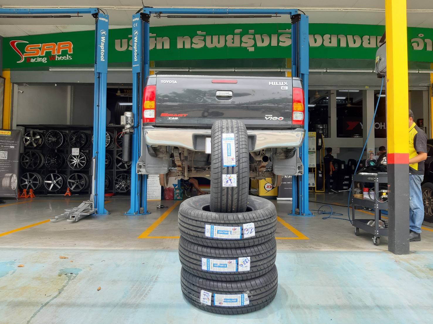 LEAO TIRE LION SPORT HP 255/70R15 ยางปี20 สำหรับกระบะและSUV