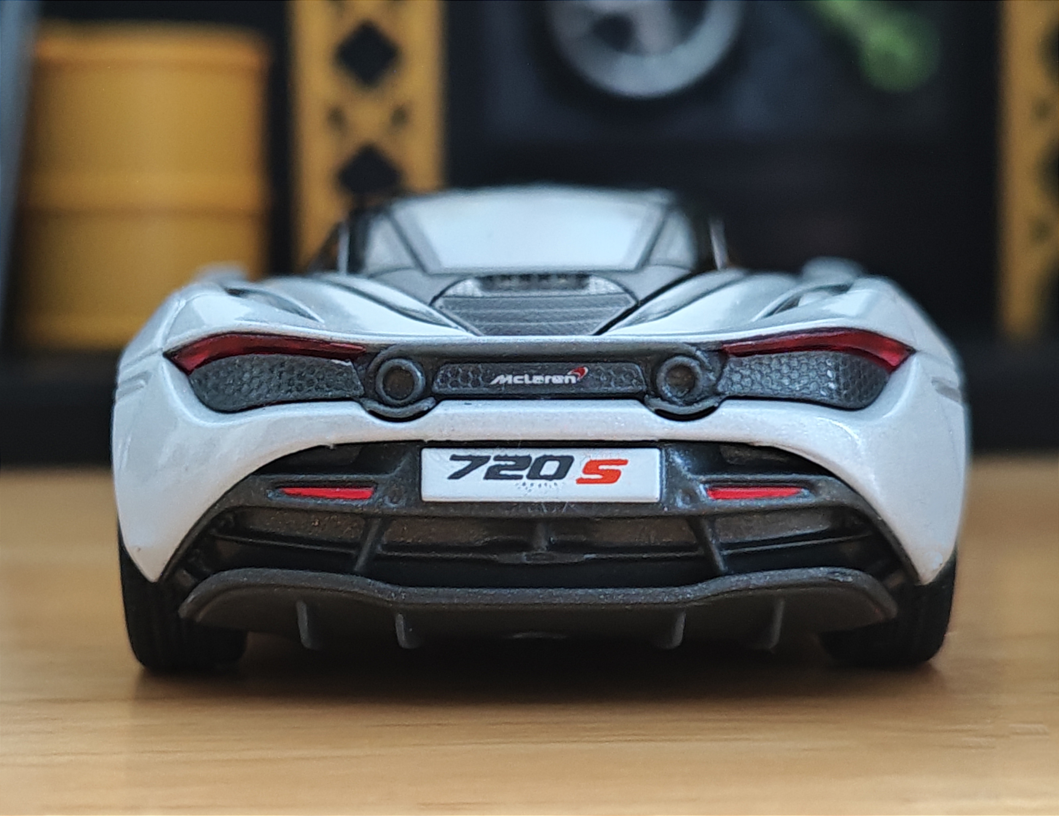McLaren 720s Scale 1:36 โมเดลรถเหล็ก (ปลีก-ส่ง)