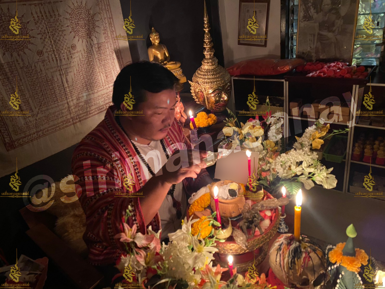 พิธีหอมดอกฮัก อาจารย์เสก สำนักสักยันต์ป๋ารมีเศรษฐีเรือนคำ