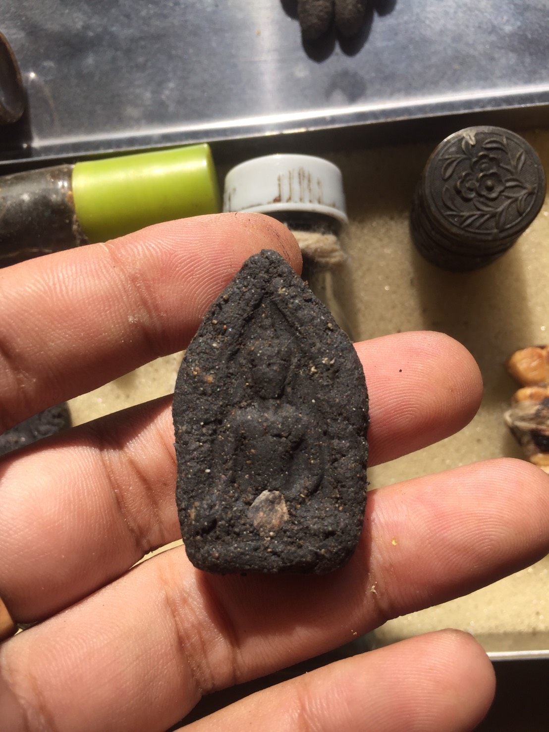 ขุนแผน ป.1 เนี้อสีผึ้งด้านหน้าฝั่งชิ้นพราย อาจารย์เปล่ง