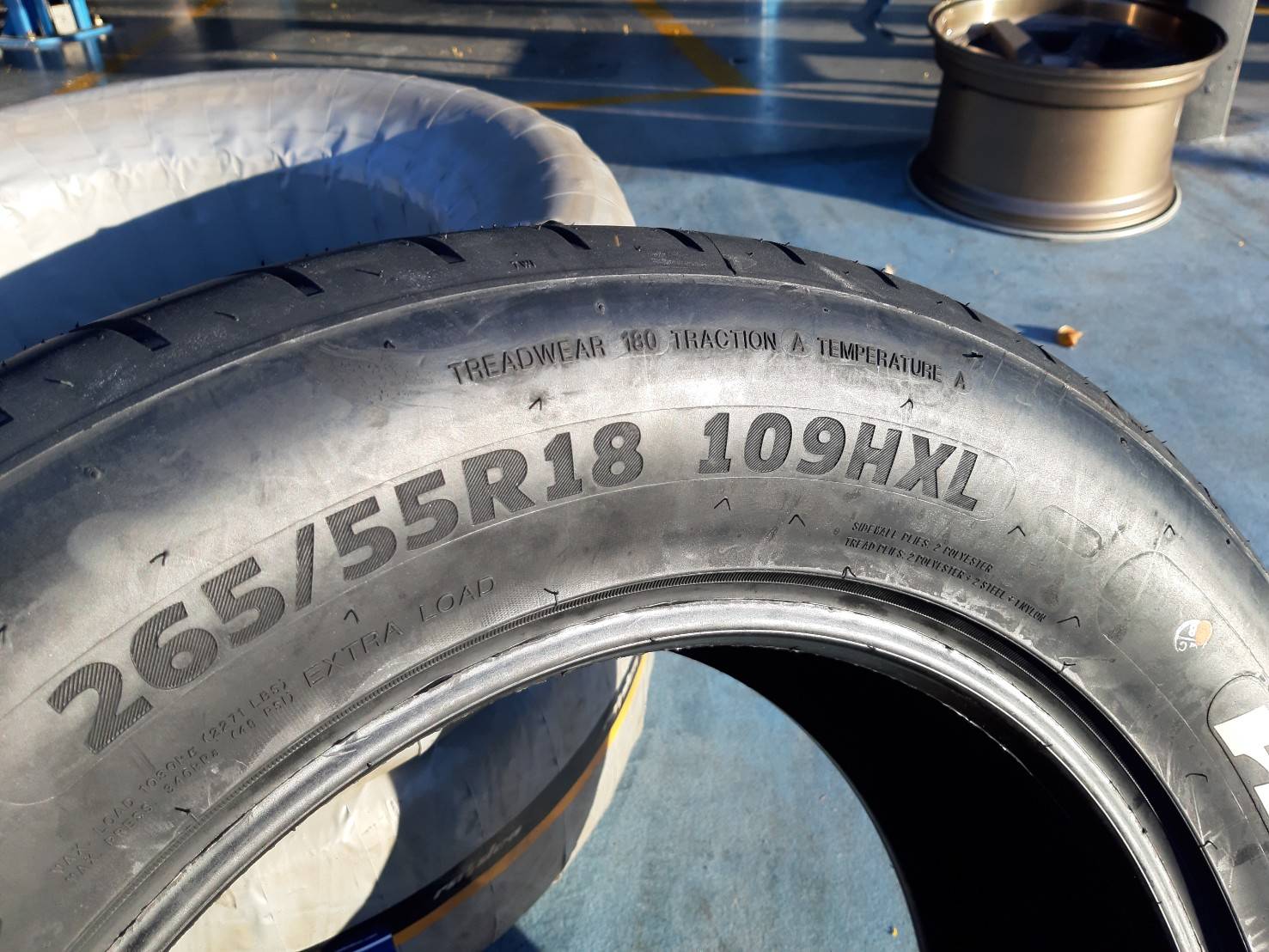 RAIDEN HERO R111 ยางขอบขาว 265/55R18 ยางปี19 ราคาพิเศษ