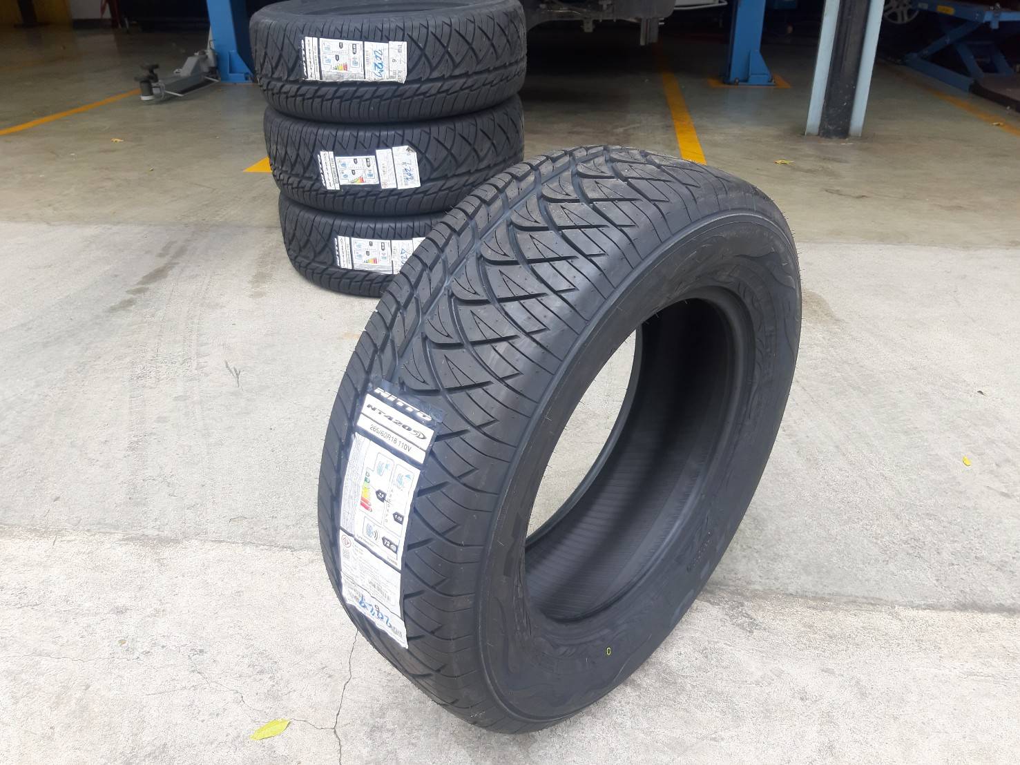 NITTO NT420SD 265/60R18 ยางใหม่ปี2020 ราคาพิเศษ