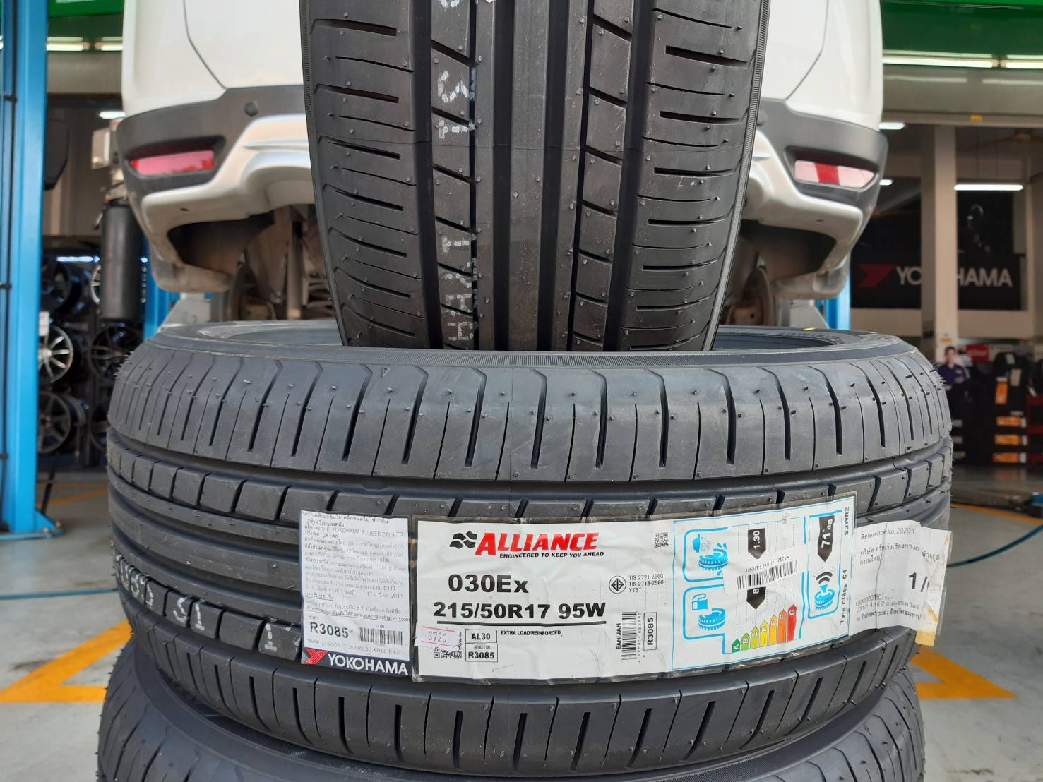YOKOHAMA ALLIANCE 030Ex 215/50R17 ยางใหม่ปี20 ราคาพิเศษ