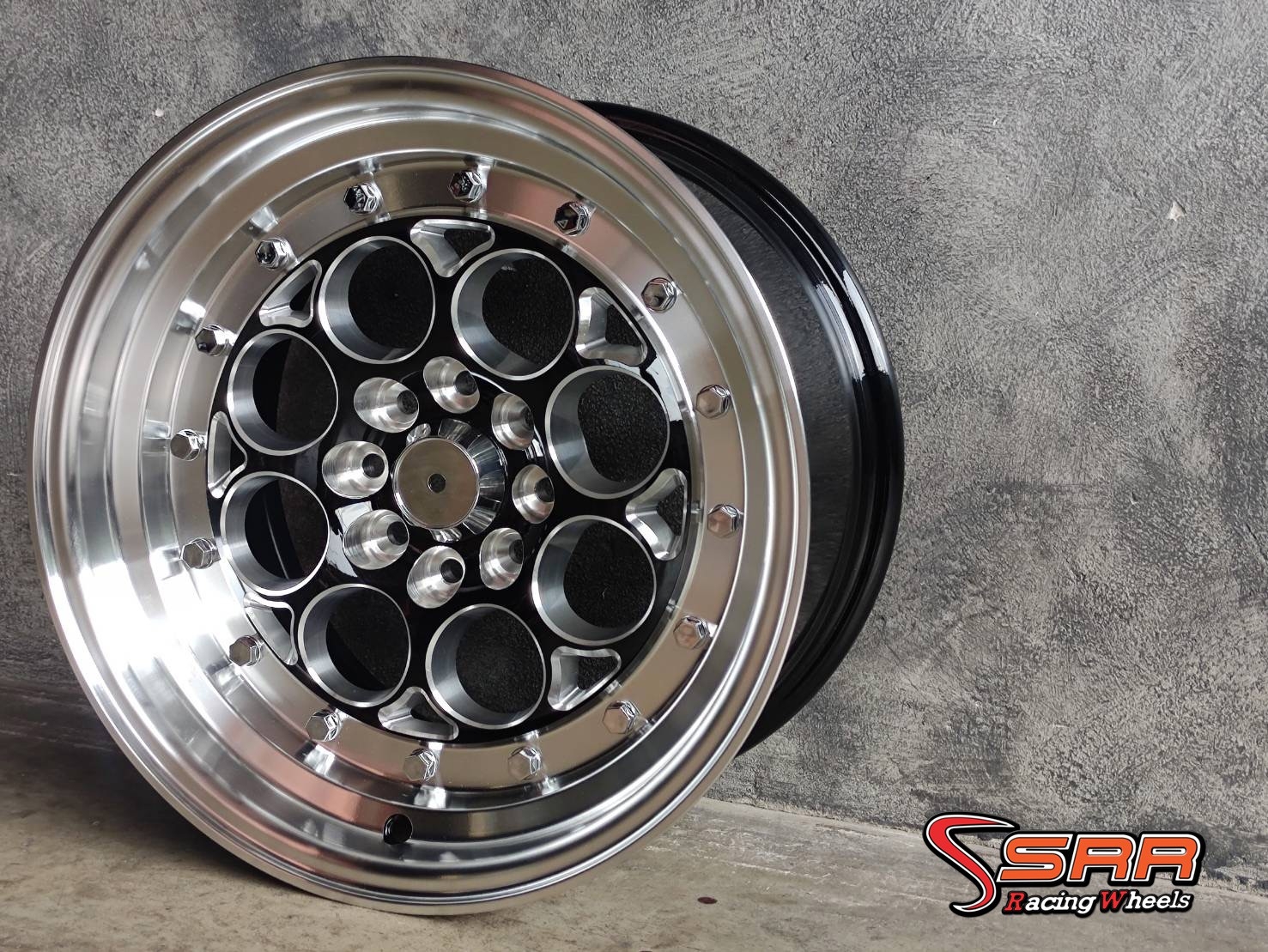 WELD MAGNUM DRAG 15x8 8H100 ET20 สีดำหมุดเงิน
