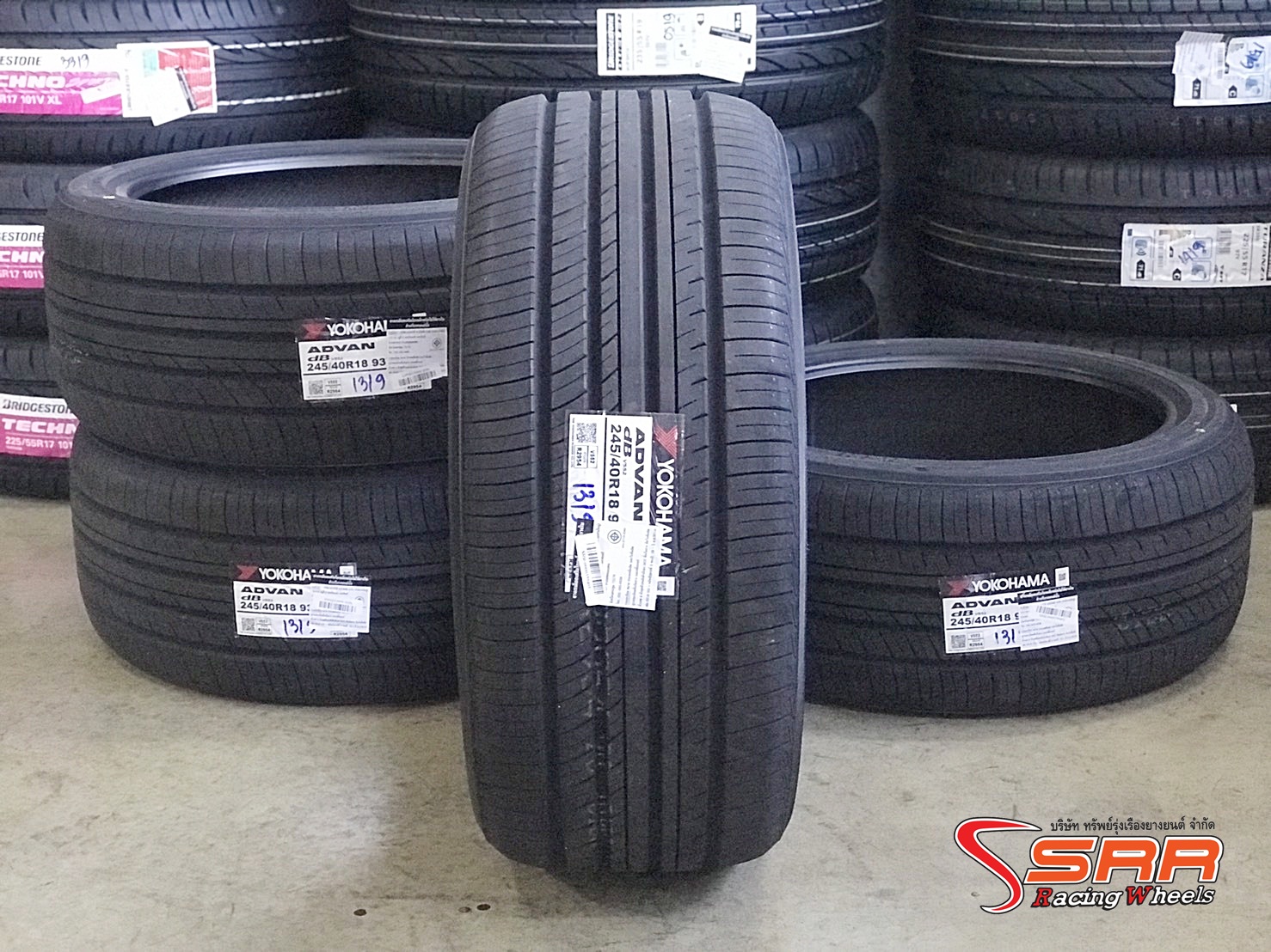 YOKOHAMA V552 245/40R18 ยางญี่ปุ่น ยางใหม่ปี19 ราคาพิเศษ
