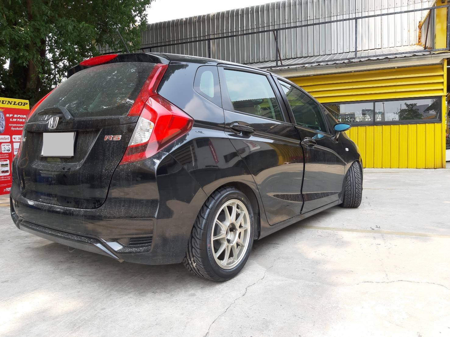 YOKOHAMA AD08R 195/50R15 ยางใหม่ปี2020 ลดราคาพิเศษ